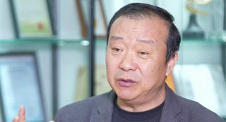 两攻两受4p肉交换互攻视频